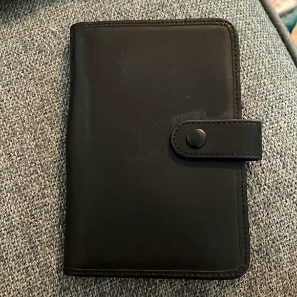 Fossil tech Carrier - Picture 1 of 7